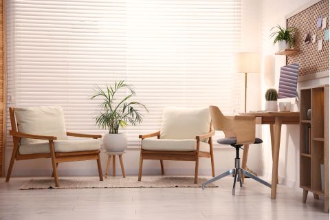 A photo of a therapist's office. This photo can be found on New York-based therapist Emma Frank's website.